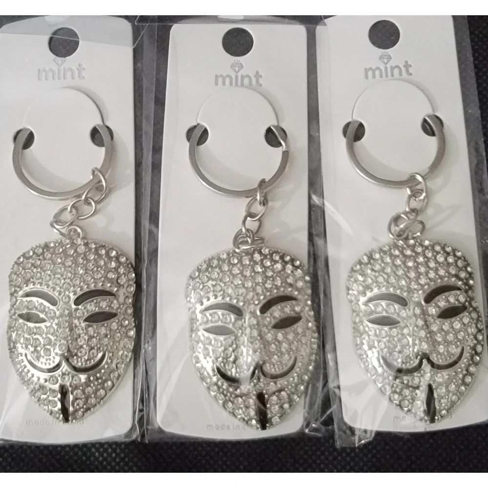 Mint Guy Fawkes Anonymous Mask Rhinestone Keychain Silver V for‎ Vendetta Bling